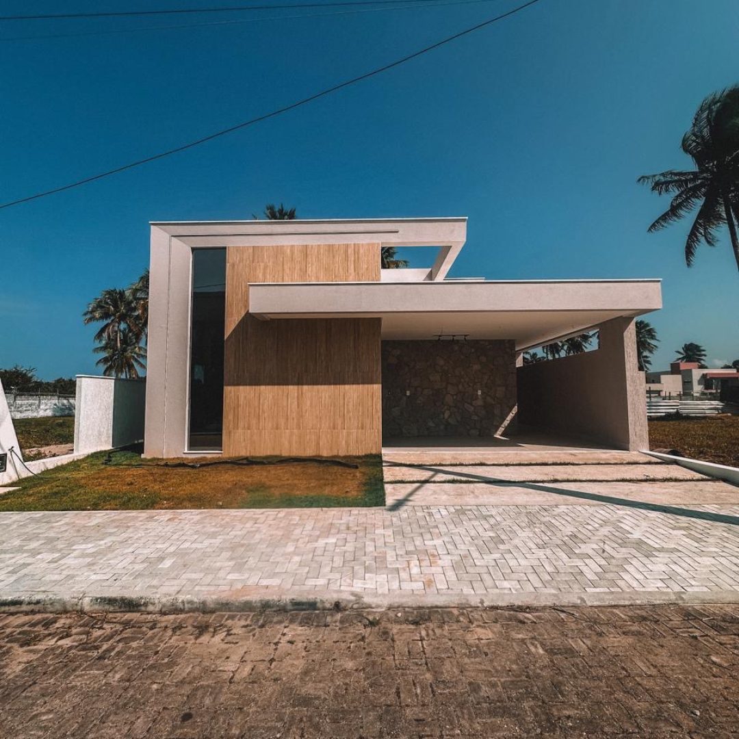 1c4100e9-69c7-48d0-ae11-c8df61e289be