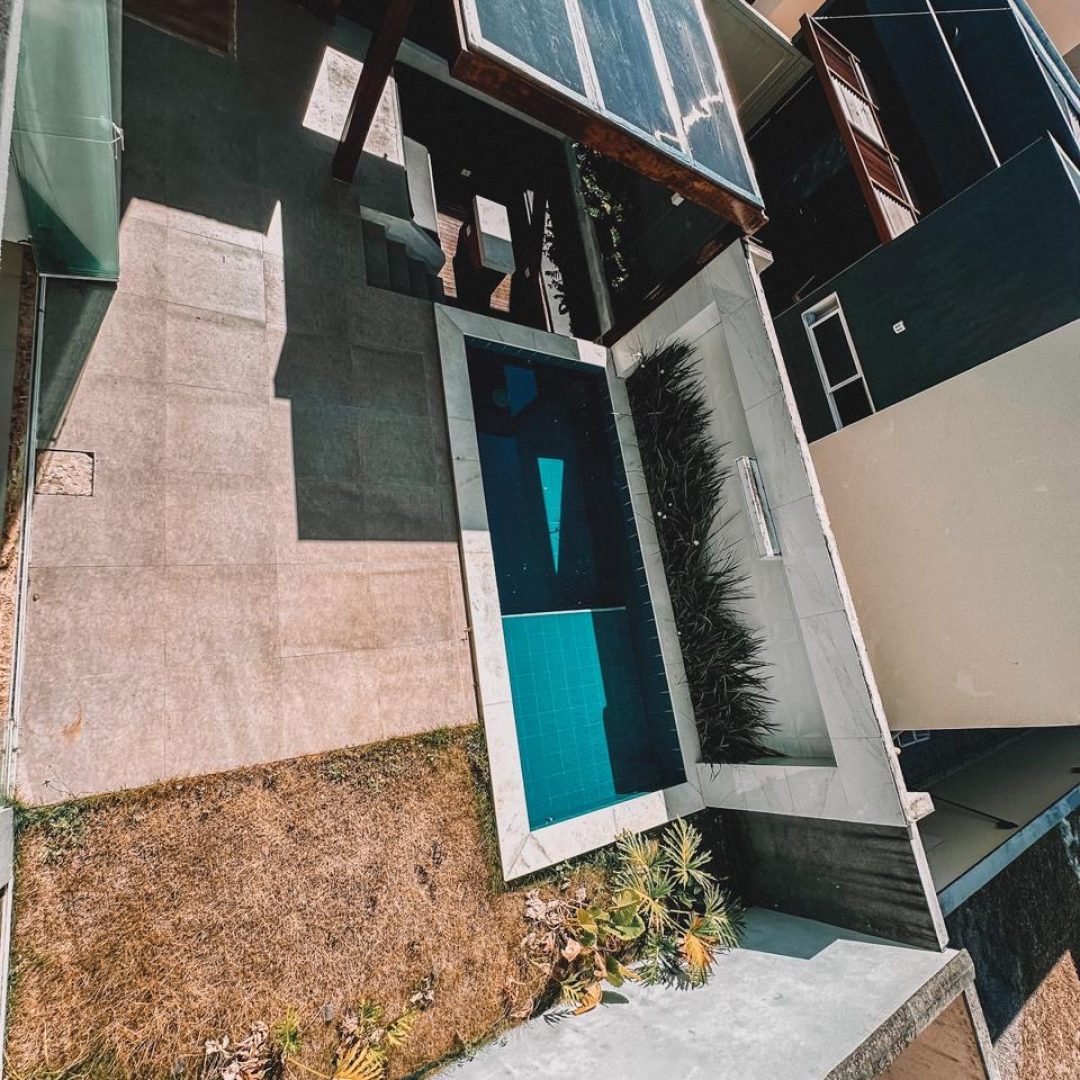 22f238ed-1078-4c71-8fe4-8d3b24fca130