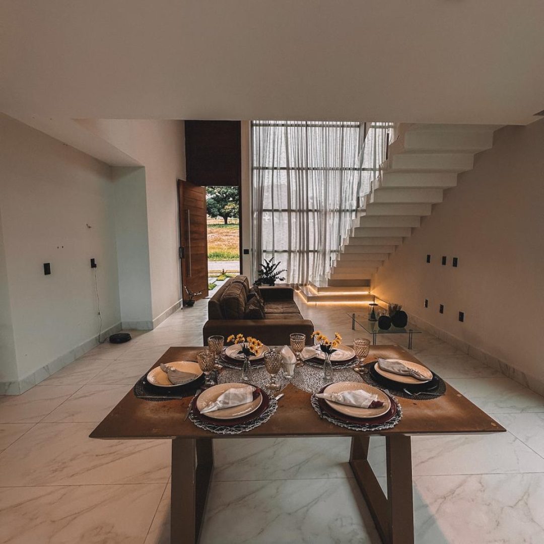 3f7e3375-31b3-4c49-a0eb-ca8e9863352f