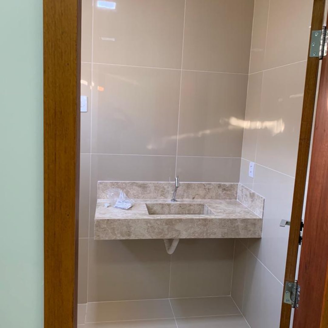 3fc1b1b6-b21b-4926-94a8-4900d548f9ac