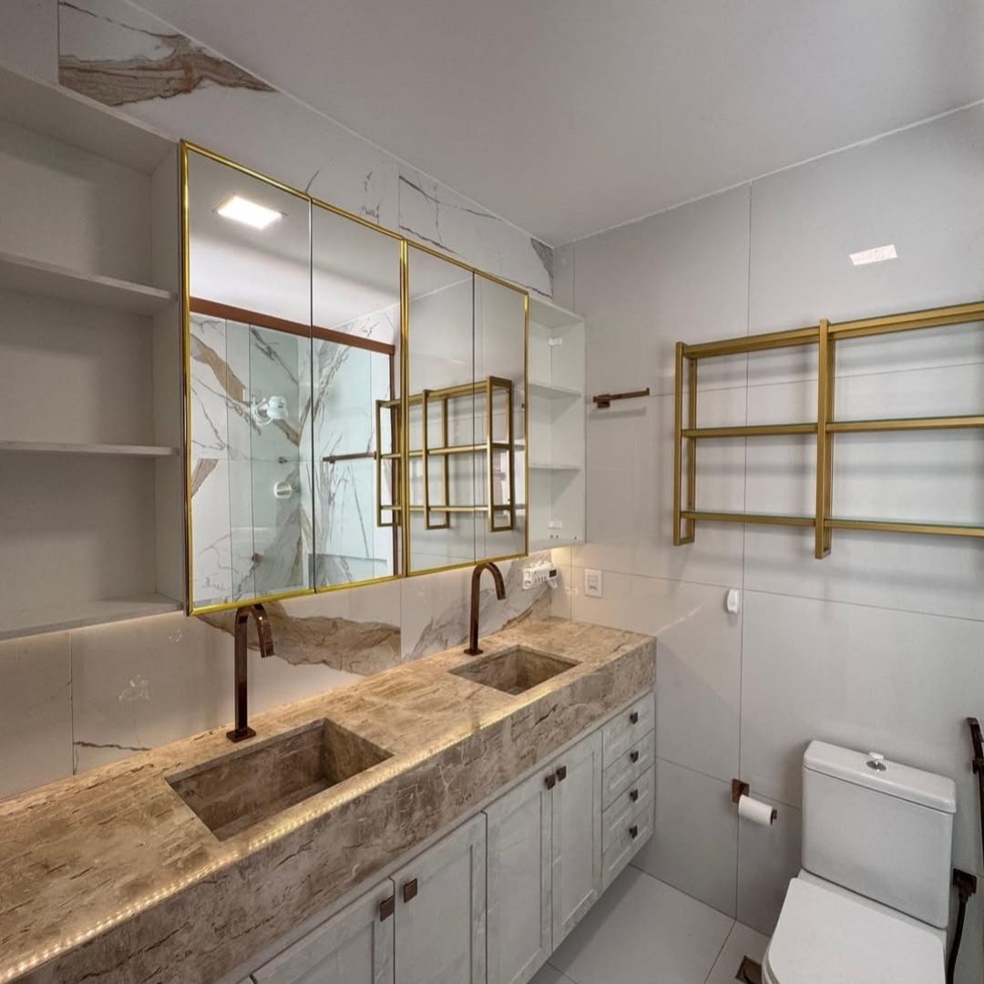 46dd5ec4-1ff1-487c-87d6-83fd0ddd7759