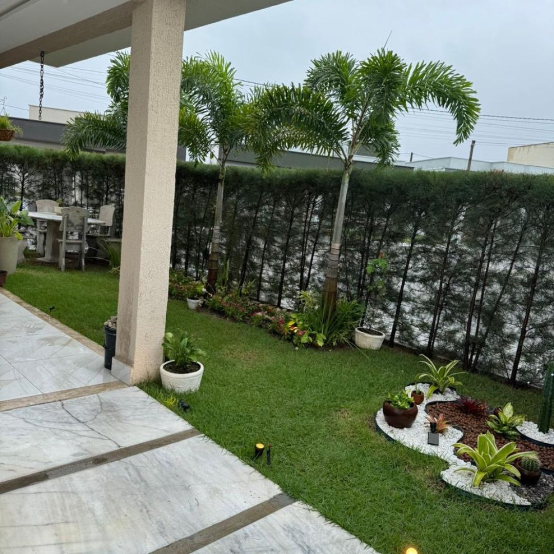 547530b7-5f98-469e-bb83-d3e67b3ef0e3