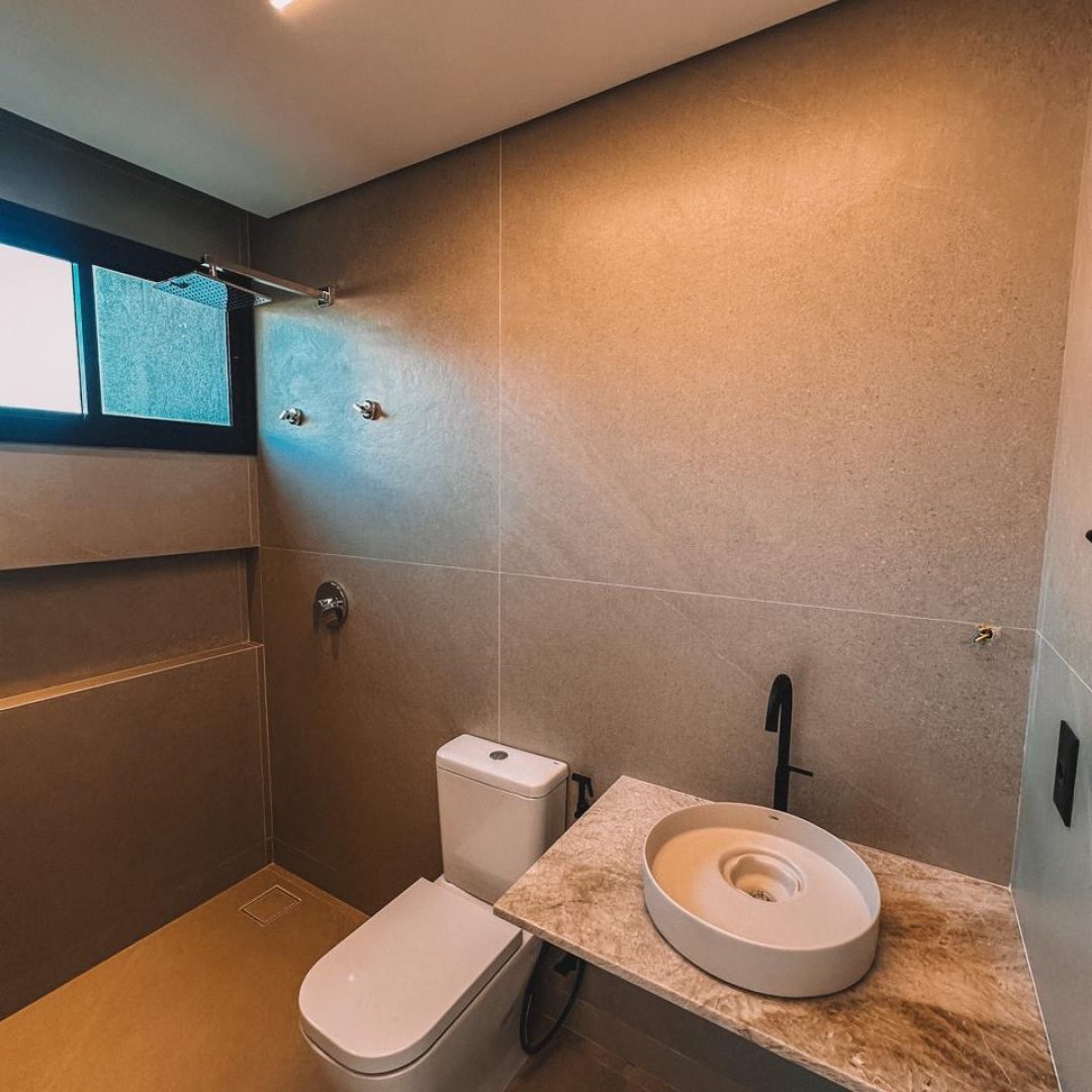 60c5ed24-f598-43ab-aac2-ae2144841693