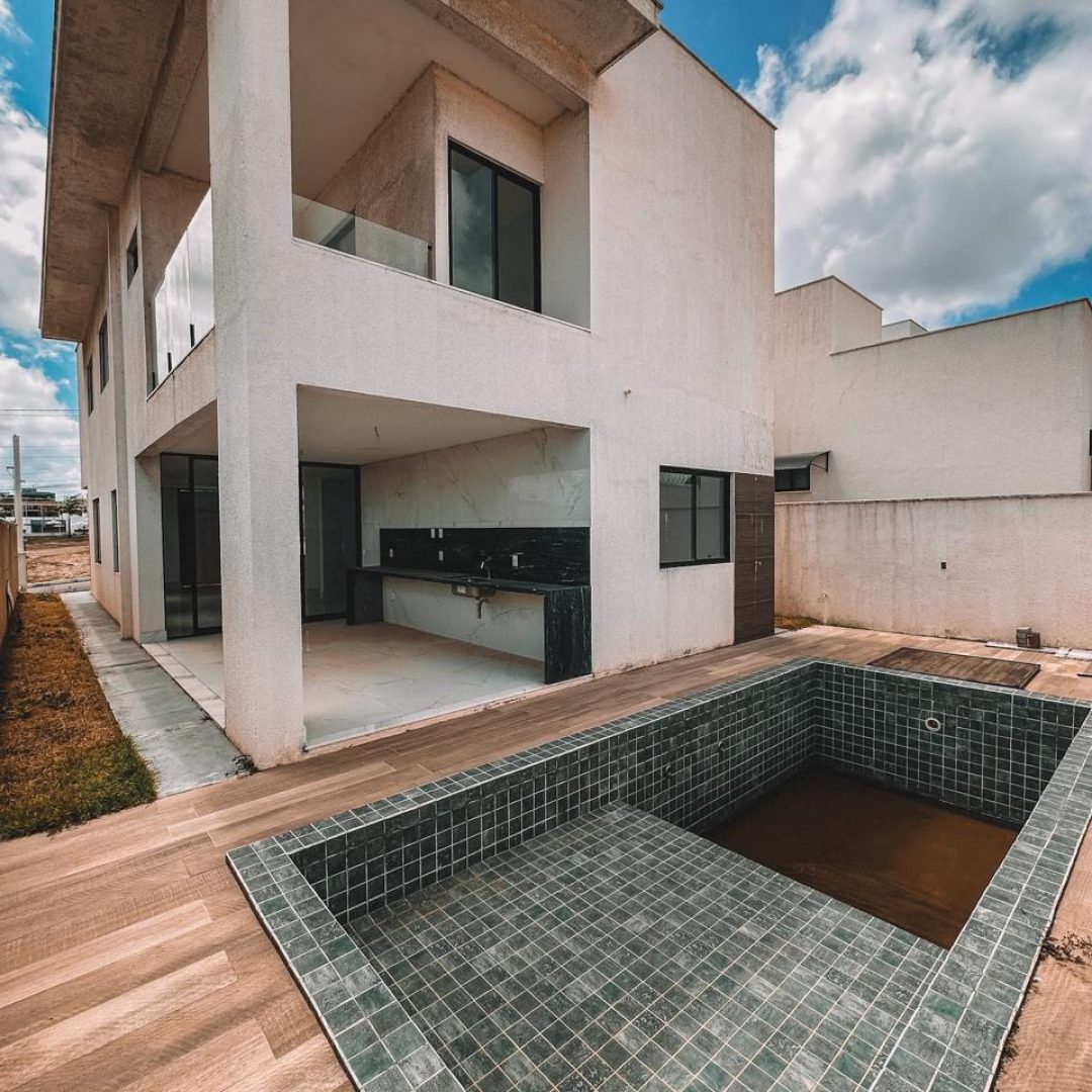 77a7a04f-b5cb-4a0d-af37-34a055284a76