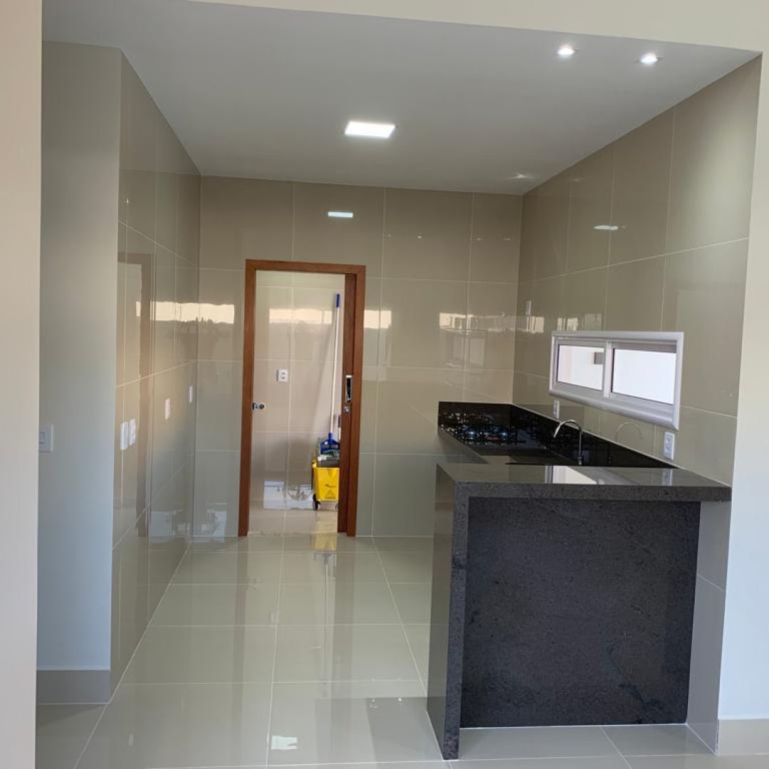 7dc86cca-0856-43b8-9e05-31de264fa300