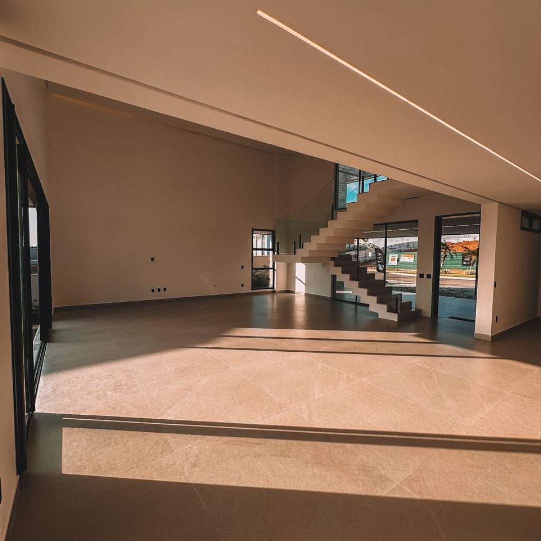 81d49ecf-c644-4424-a567-8f8e3281c4e3