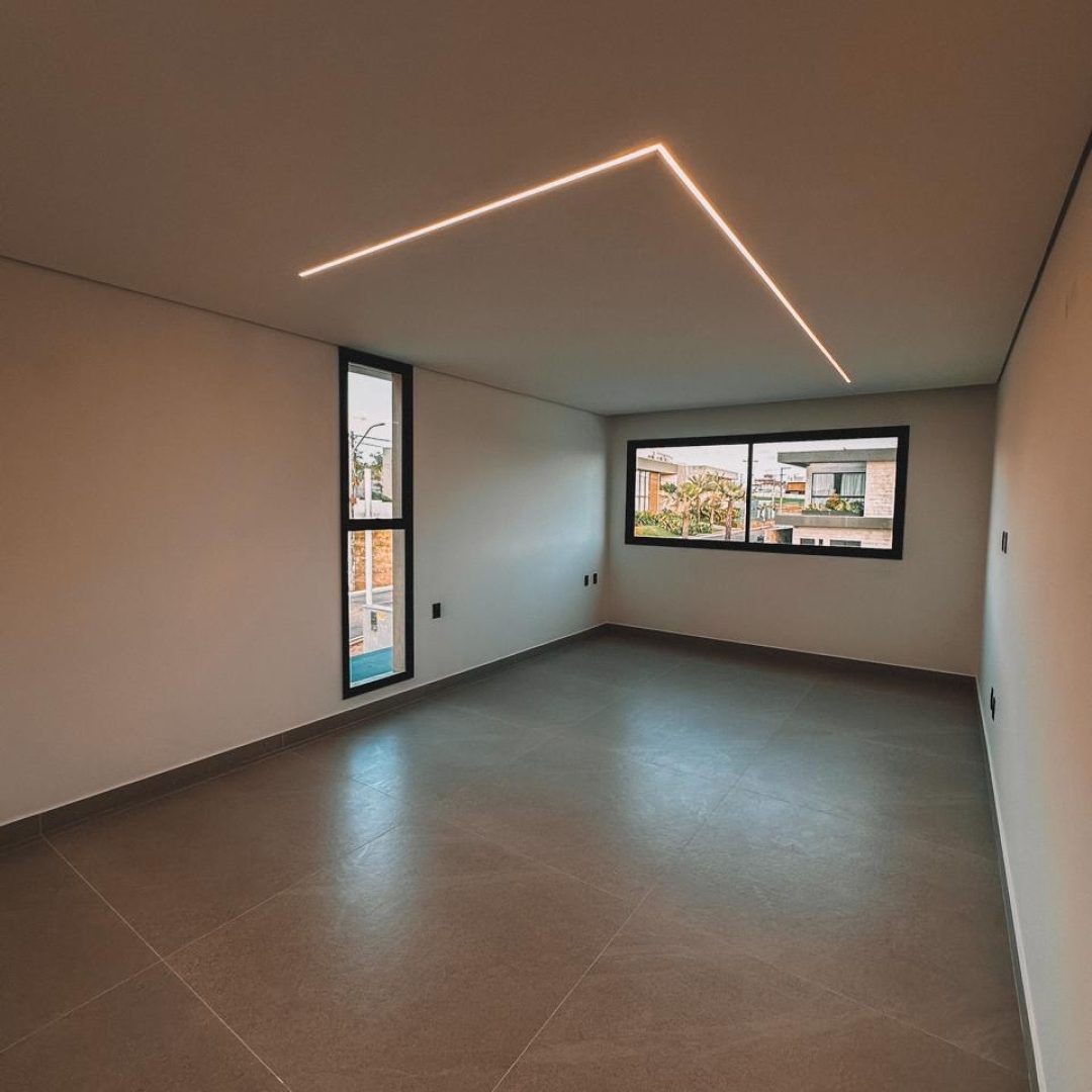 8bd5a05f-4e88-40c0-a851-294ff571ebc0