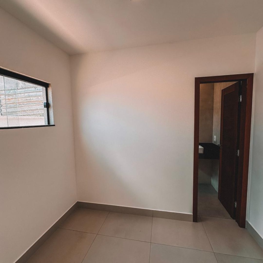 9d84f32c-e761-4d7e-8786-e1674f07e472