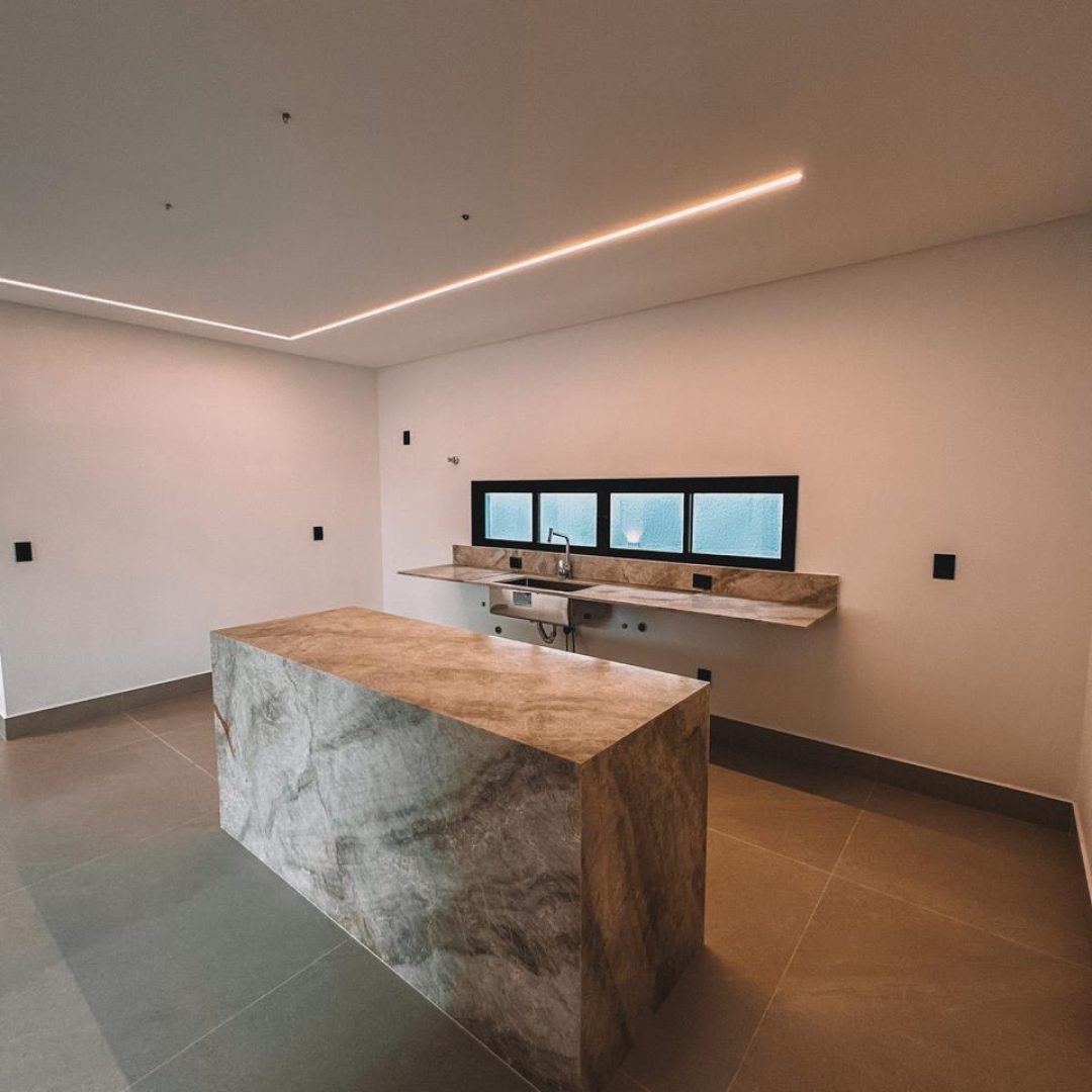 a6ea8c03-eae2-44aa-8c58-8d00bf0fe297