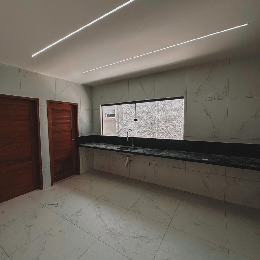 b1d7832e-08c0-44ff-9fd1-d9402f830d6d