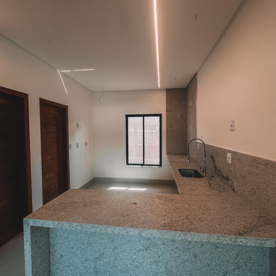 b373d4de-f9b0-4ac8-80a2-e840cfc781bf