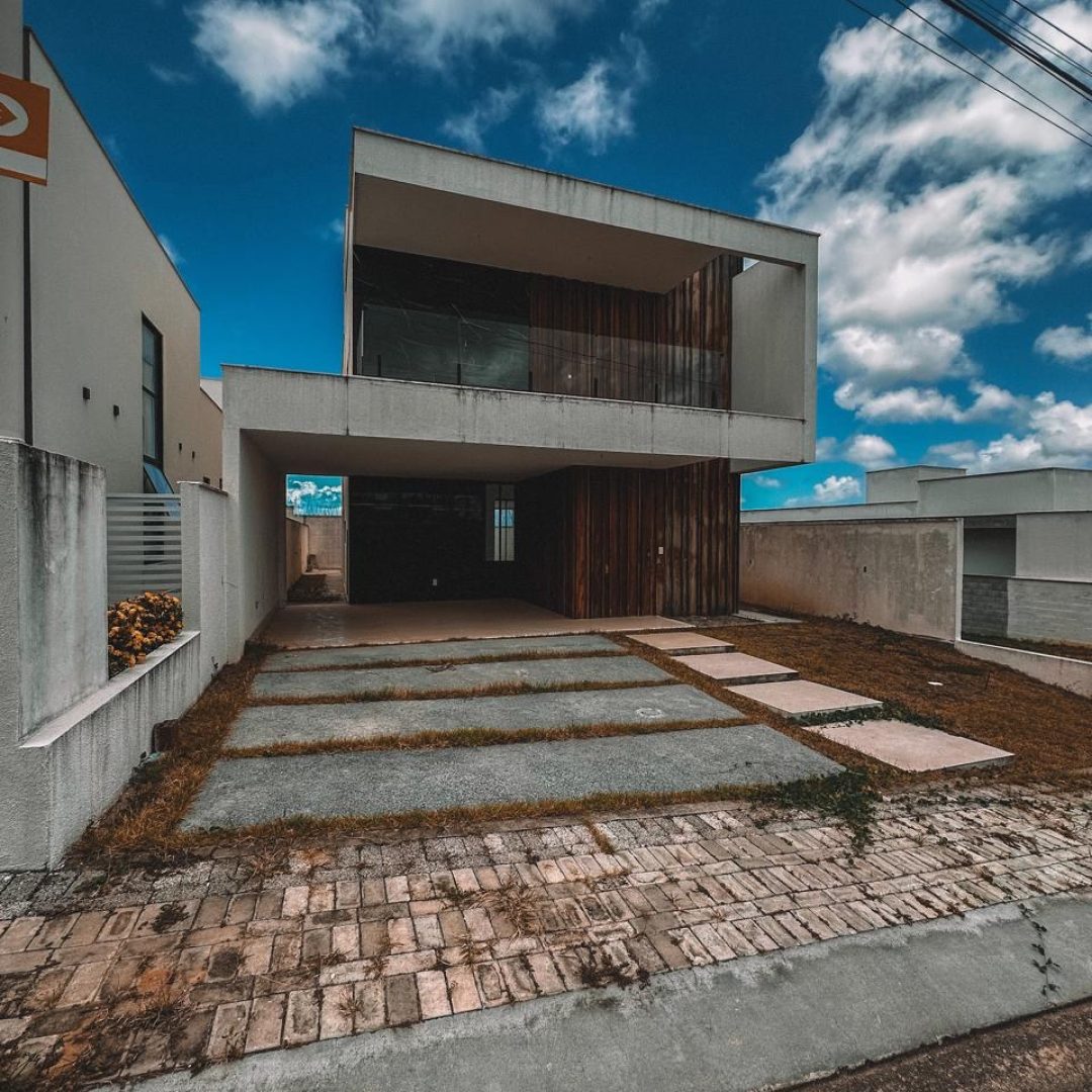 d05521ea-8569-4c7c-a9f3-b57e1fd4d17f