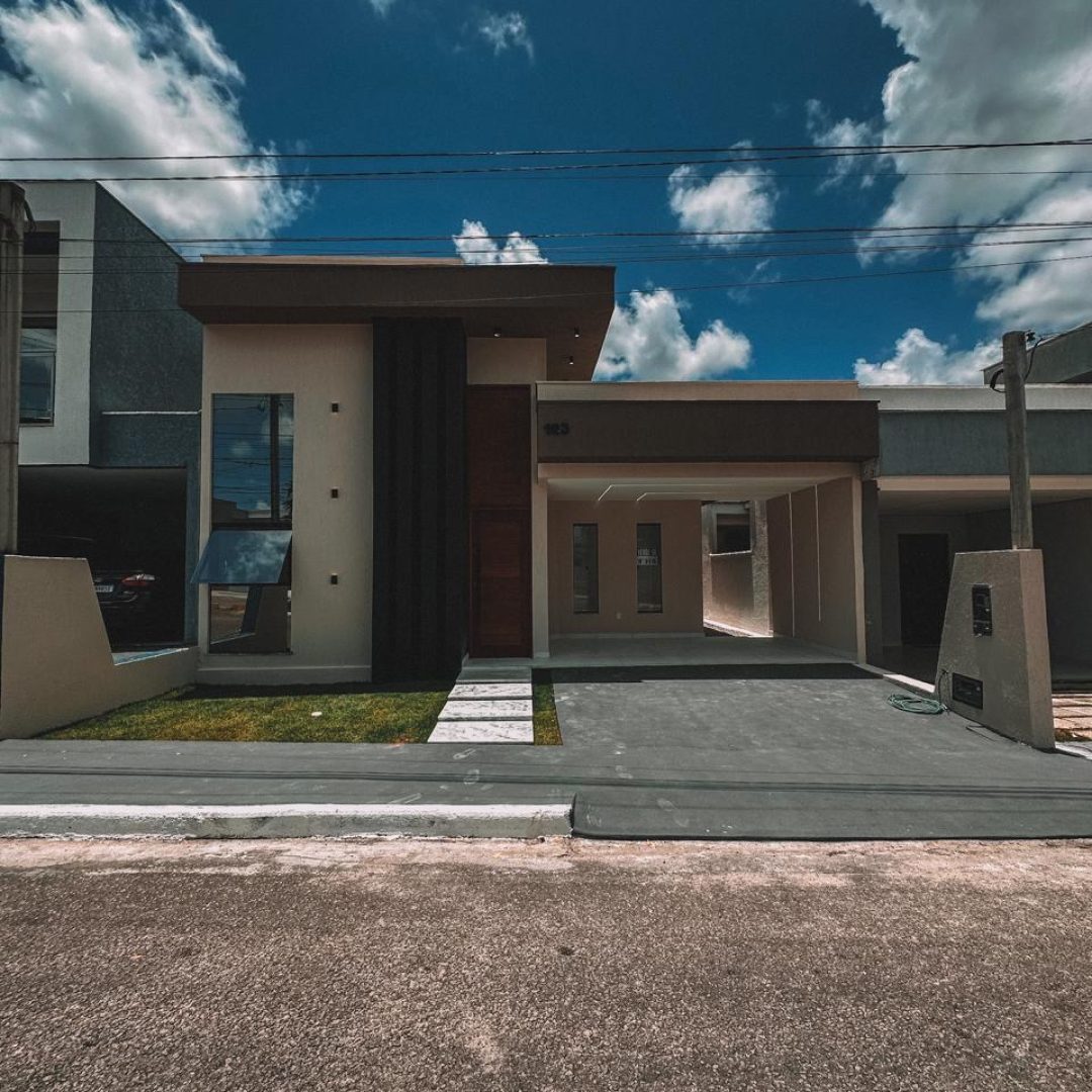 d5a5f200-9474-4085-9a2d-120a86156840