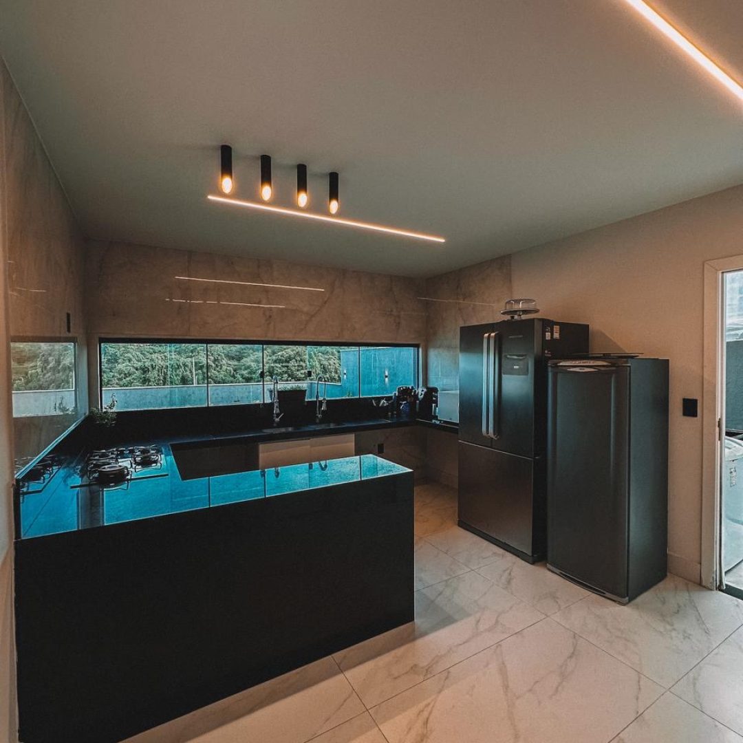 dbf53a05-a6c8-4f30-ae6a-8b6d72f55898