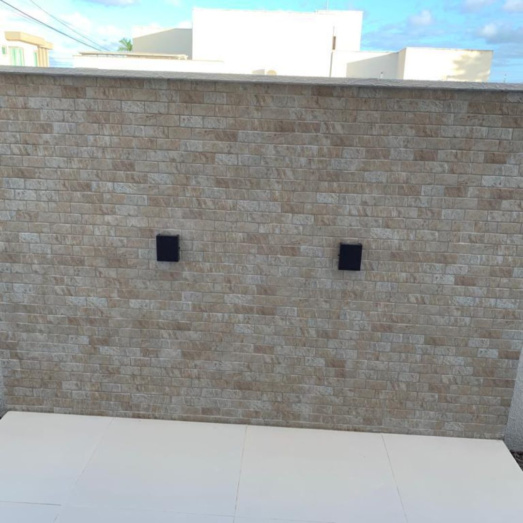 e2ff5bd5-a870-42ac-afb4-7abad5d0d6a2