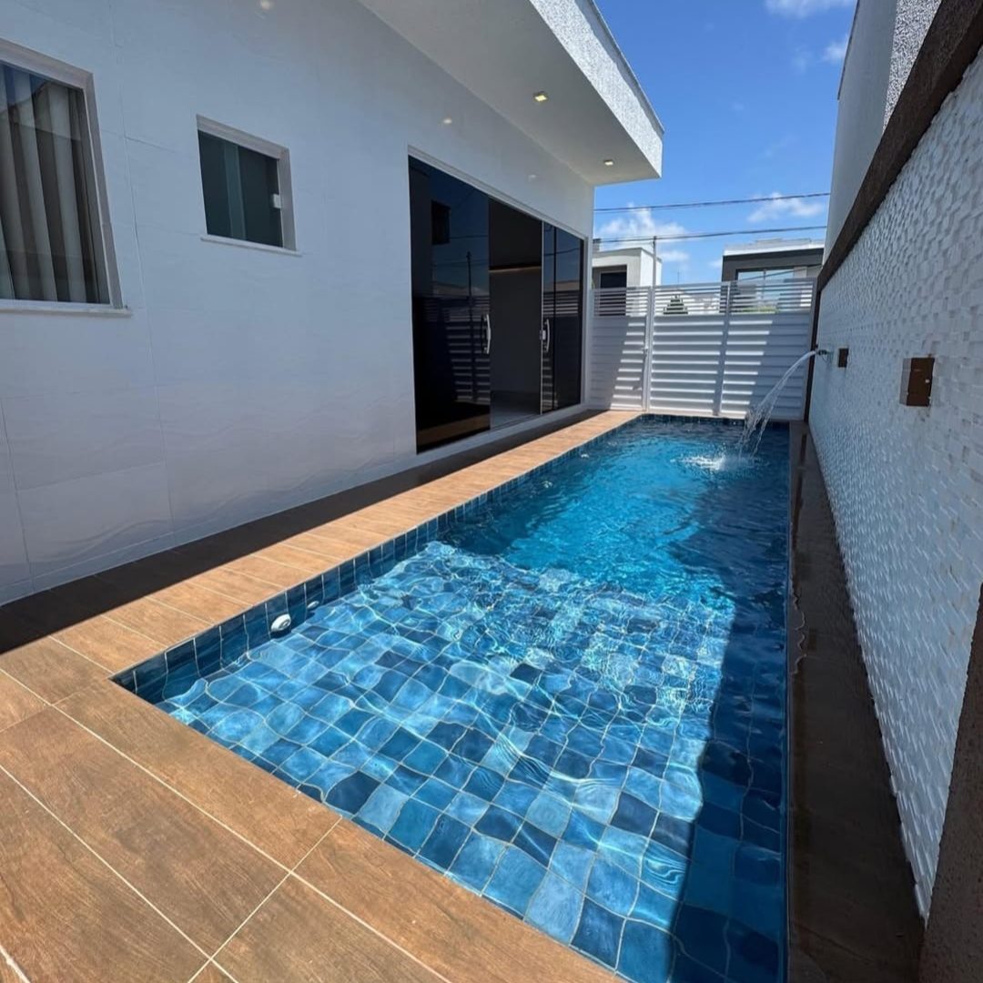 ea7da069-1d63-4e49-b330-36837af38e49