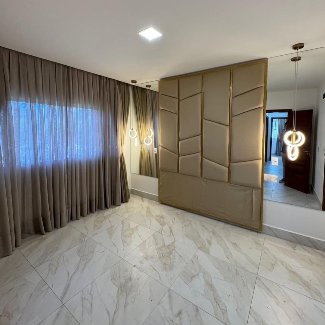 ed40804e-064e-42c6-9451-8272c70f18f8